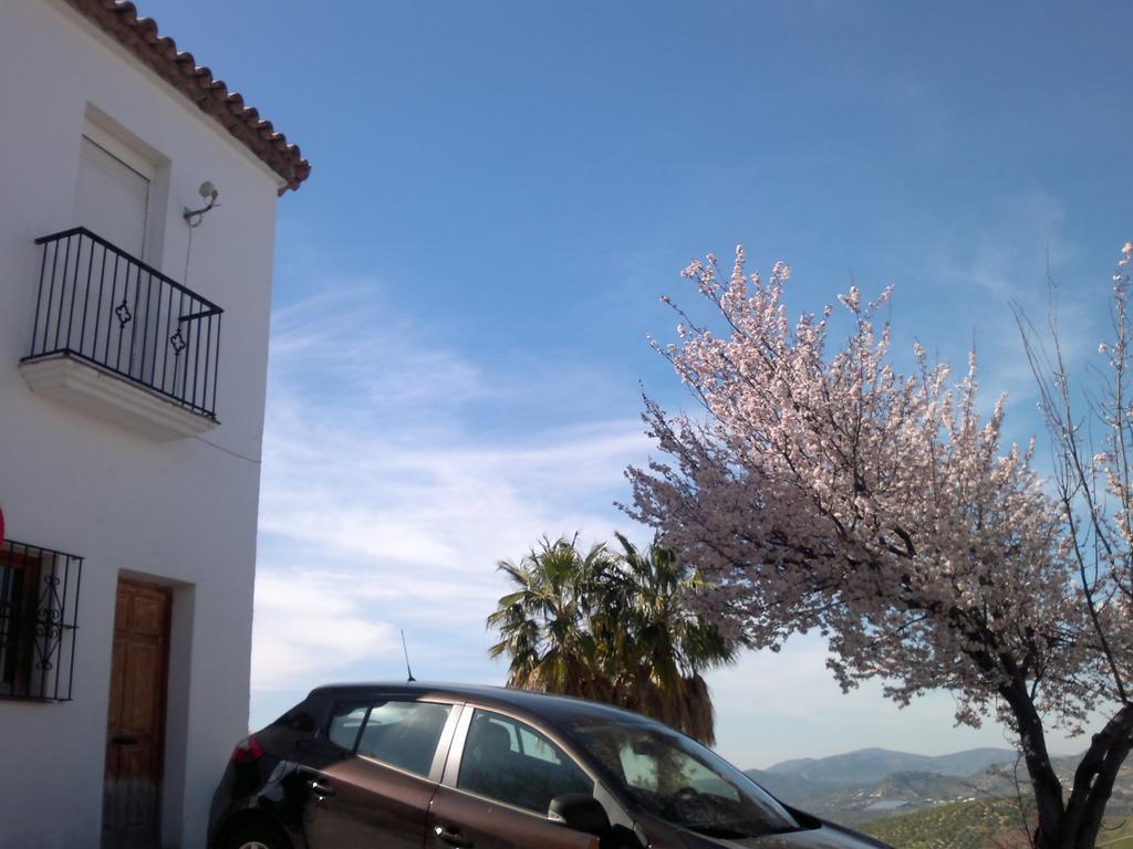Casas Azahar-Alucema Hostal Zahara De La Sierra Exterior foto