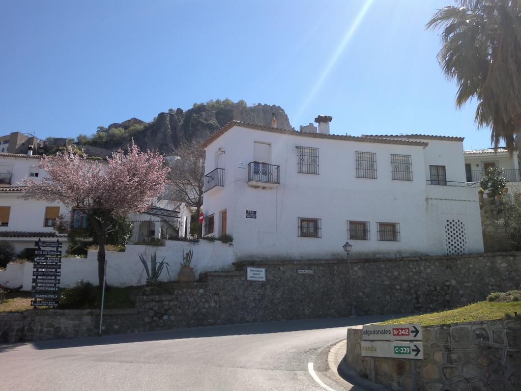 Casas Azahar-Alucema Hostal Zahara De La Sierra Exterior foto