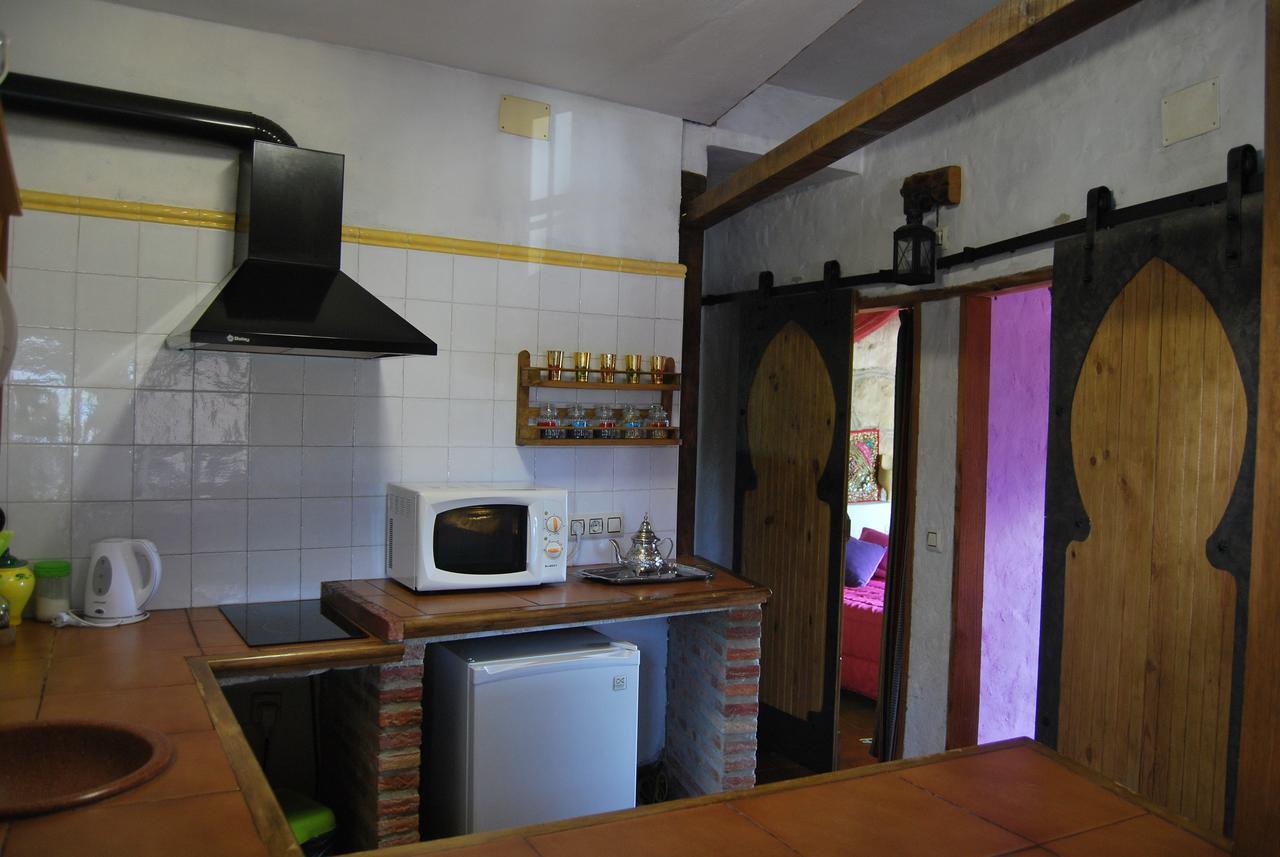 Casas Azahar-Alucema Hostal Zahara De La Sierra Exterior foto
